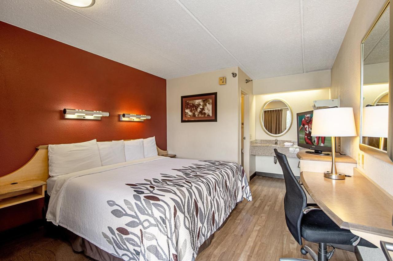 Red Roof Inn Charleston West - Hurricane, Wv Teays Valley Ngoại thất bức ảnh
